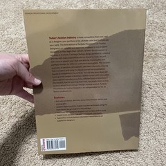 Portfolio Presentation for Fashion Designers – Paperback By Tain, Linda NEW