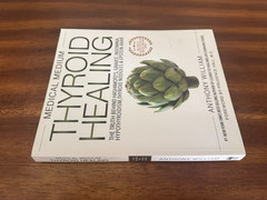 Medical Medium Thyroid Healing : The Truth Behind Hashimoto’s, Graves’,…