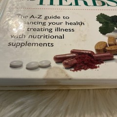 The Healing Power of Vitamins, Minerals, and Herbs Hardback Book
