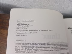 LINUX TROUBLESHOOTING BIBLE: Christopher Negus & Thomas Weeks (Paperback, 2004)