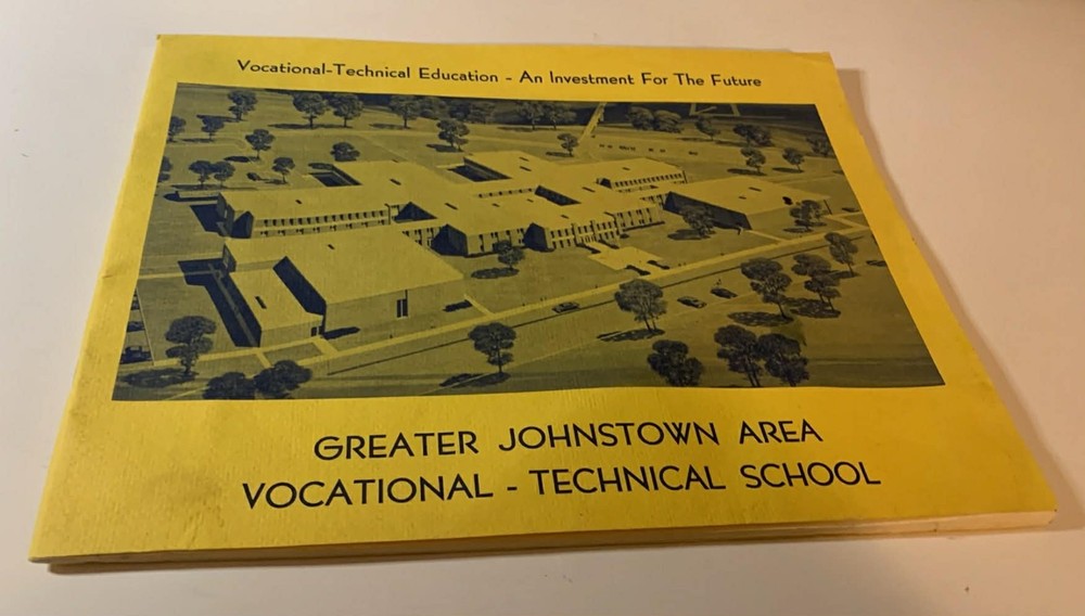 Johnstown Pa – VO TECH Introductory Booklet With Maps – RARE