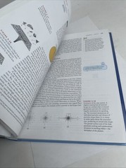 Conceptual Physics (12th Edition) – Hardcover By Hewitt, Paul G – VERY GOOD
