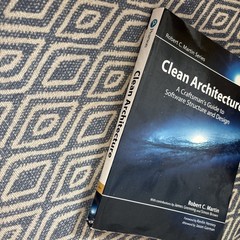 Robert C. Martin Ser.: Clean Architecture : A Craftsman’s Guide to Software…