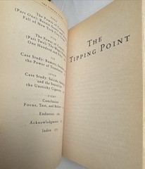 The Tipping Point : How Little Things Can Make a Big Difference by M. Gladwell
