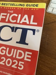 The Official ACT Prep Guide 2024-2025 – Paperback – GOOD no writing