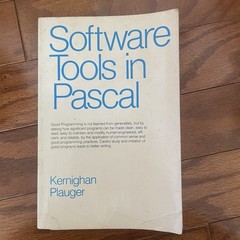 Software Tools in Pascal Paperback Kernighan, Brian W.; Plauger, P. J. 1981