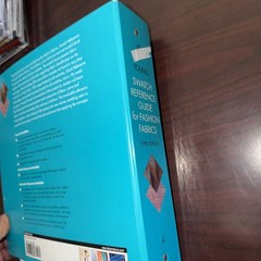 Swatch Reference Guide for Fashion Fabrics by Deborah E. Young (2015, Ringbound)