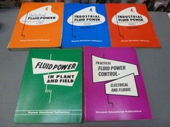 Lot of 5 VTG Womack Industrial Electrical Fluid Power Manual Handbooks