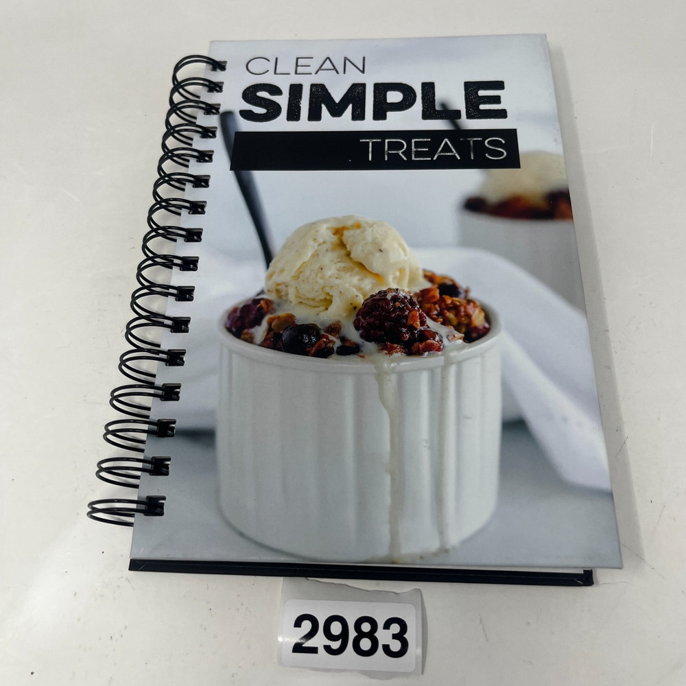 Clean Simple Treats by Erika Peterson – Hardcover Spiral Bound 2020
