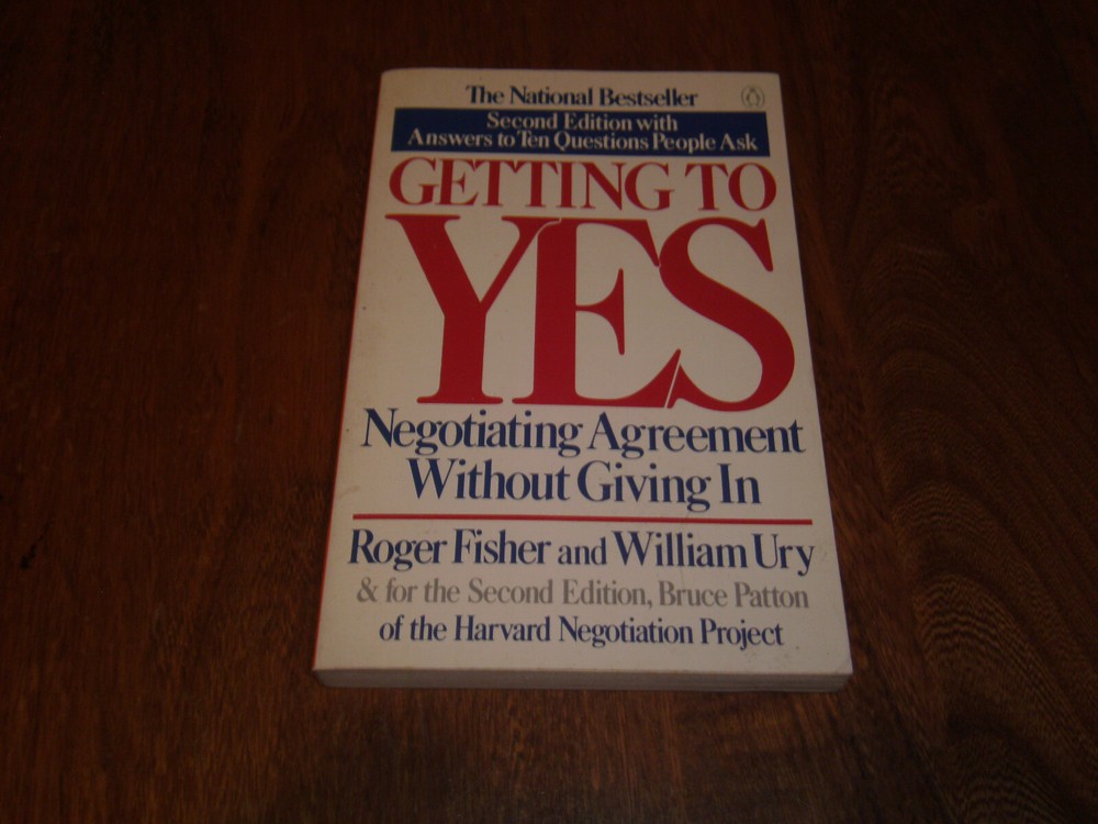 Getting to Yes : Negotiating Agreement Without Giving In by Roger Fisher… PB