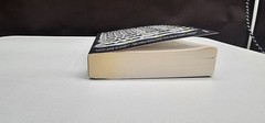 Doppelganger: A Trip Into the Mirror World – Naomi Klein, Picador, Paperback
