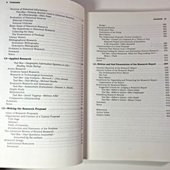 Research Methods in Library and Information Science Connaway Radford Paperback