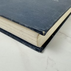 Statistics An Intuitive Approach by Weinberg & Schumaker (1967, 7th Print) HB