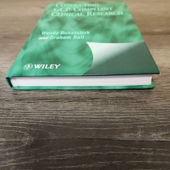 Conducting GCP-Compliant Clinical Research HB Wendy Bohaychuk Ball UK Import NEW