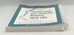 DBT Skills Training Handouts & Worksheets Marsha Linehan Guilford 8.5×11 Teal PB