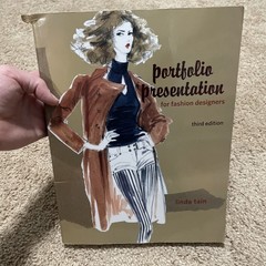 Portfolio Presentation for Fashion Designers – Paperback By Tain, Linda NEW