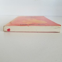 The Poetry of American Women from 1632 to 1945 by Emily Stipes Watts – Paperback