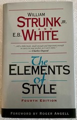 Elements of Style by E. White, William Strunk and William Strunk Jr. (1999,…