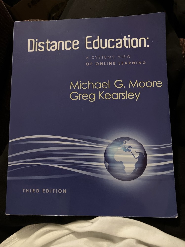 Distance Education: A Systems View of – Paperback, by Moore Michael G.; – Good