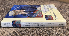Complementary and Alternative Therapies for Epilepsy HARDCOVER *VERY GOOD*