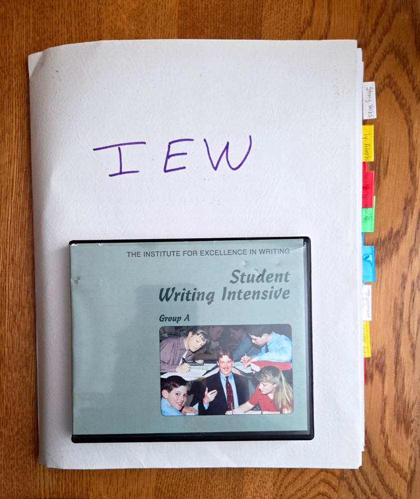 IEW Student Writing Intensive Level A: DVDs & 2 copies Student Handout,No writin