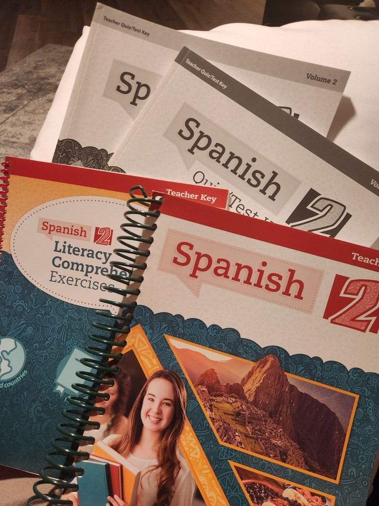 A Beka Spanish 2 Teacher Key, Test Quiz Keys & Oral Fluency Key – Set of 4 Books