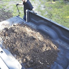 Boxer Truck Bed Cargo Unloader, 1-Ton Capacity