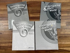 Abeka Science Investigating God’s World Gr 5 4th Ed SET (VG)