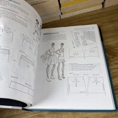Patternmaking for Fashion Design by Helen Armstrong 2009, Hardcover 5th With CD