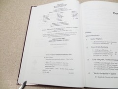Generalized Vector and Dyadic Analysis Chen-To Tai 1992 Hardcover Field Theory