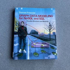 Graph Data Modeling for NoSQL and SQL: Visualize Structure and Meaning Paperback