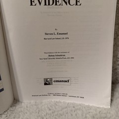 Emanuel Law Outlines: Evidence by Steven L. Emanuel 1995, Trade Paperback 3rd Ed