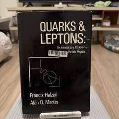 Quarks and Leptons: An Introductory Course in Modern Particle Physics by Martin