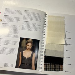 Fabric for Fashion: The Swatch Book, Second Edition (An invaluable resource VG