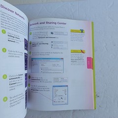 Windows 8 in easy steps – Paperback, by Vandome Nick – Very Good