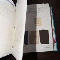 Swatch Reference Guide for Fashion Fabrics by Deborah E. Young (2015, Ringbound)