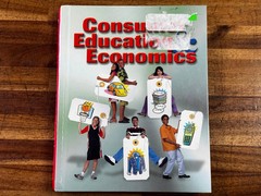 Glencoe McGraw-Hill Consumer Education & Economics – Condition GOOD