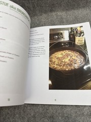 Canine Kitchen Capers : A Humorous Look at Preparing Food for Dogs (&…