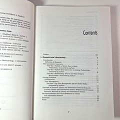 Research Methods in Library and Information Science Connaway Radford Paperback