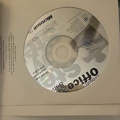 Vintage Microsoft Office 2000 8 In 1 Step by Step Self Study Kit With NEW CD Rom