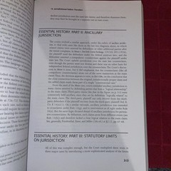 Examples and Explanations for Civil Procedure by Joseph W. Glannon 8th. Edition