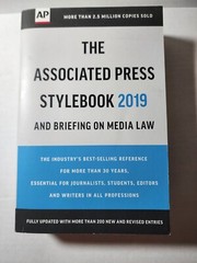 The Associated Press Stylebook 2019, Paperback ISBN 978-1-5416-9989-2