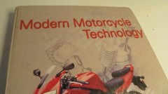 Modern Motorcycle Technology Edward Abdo Delmar Cengage Learning 2009 Barely Use